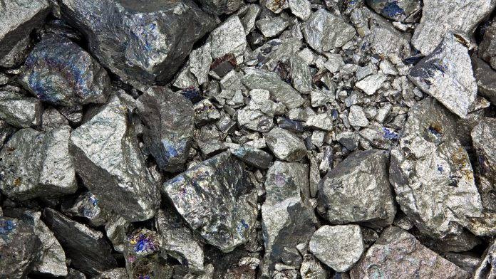Nickel Prices Plunge to Four-Year Low with Economic Uncertainty and Supply Concerns